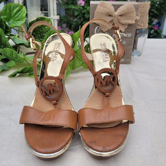 Michael Kors Brown Stiletto Style Size 7M - Picture 1 of 9